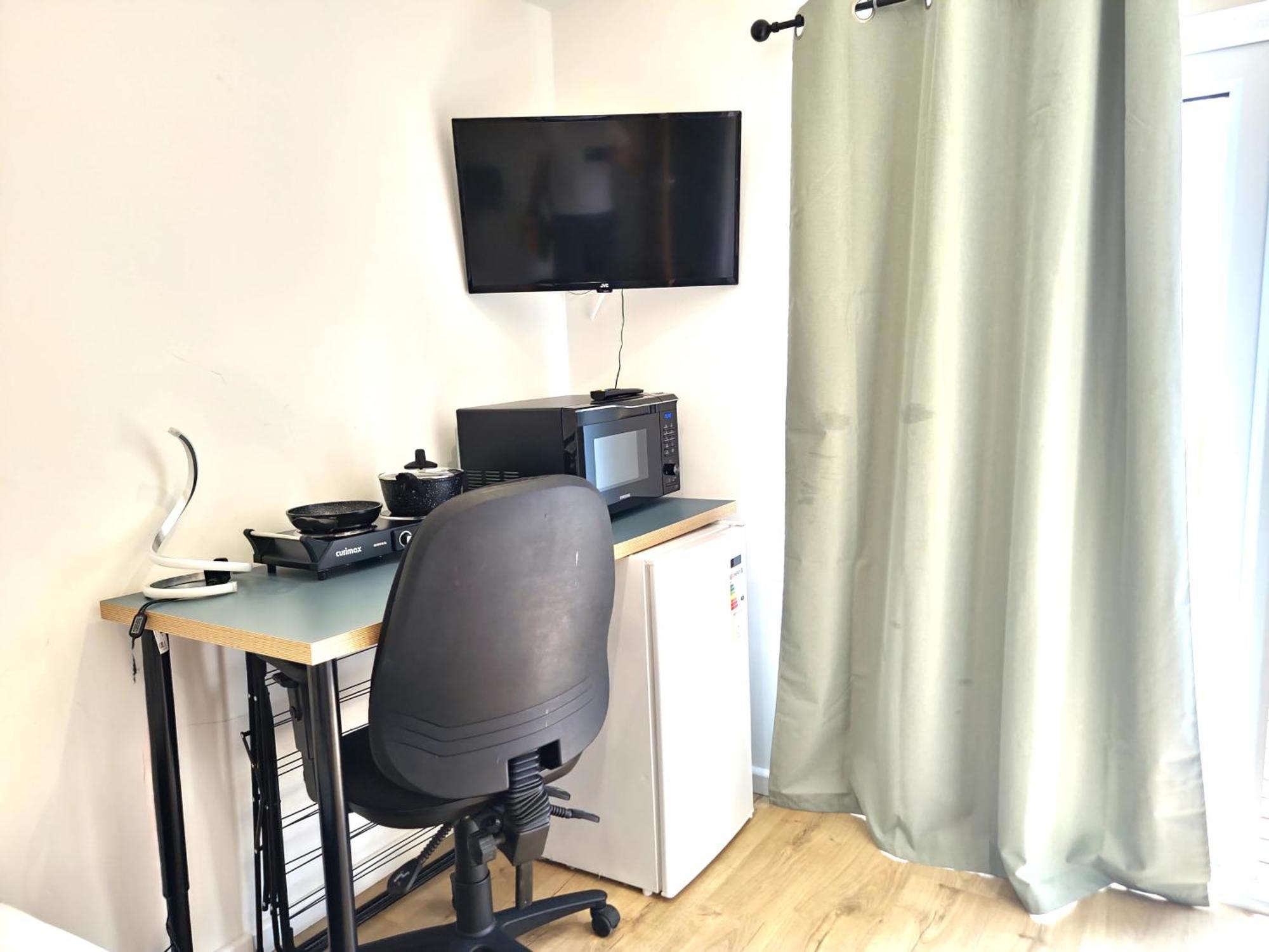 Open Plan Studio With Garden Milton  Bagian luar foto